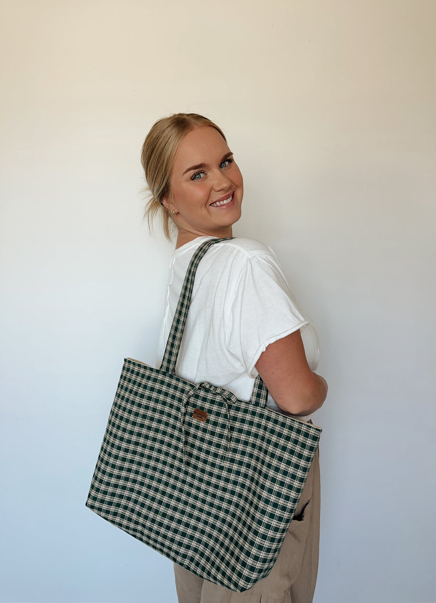 The Countryside Carryall Tote